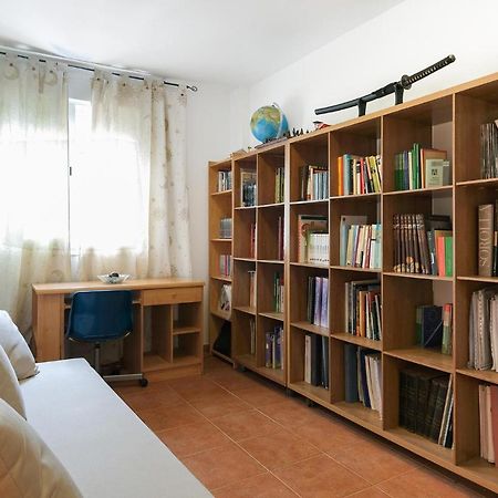 3 Bedroom Awesome Home In La Algaba Екстериор снимка